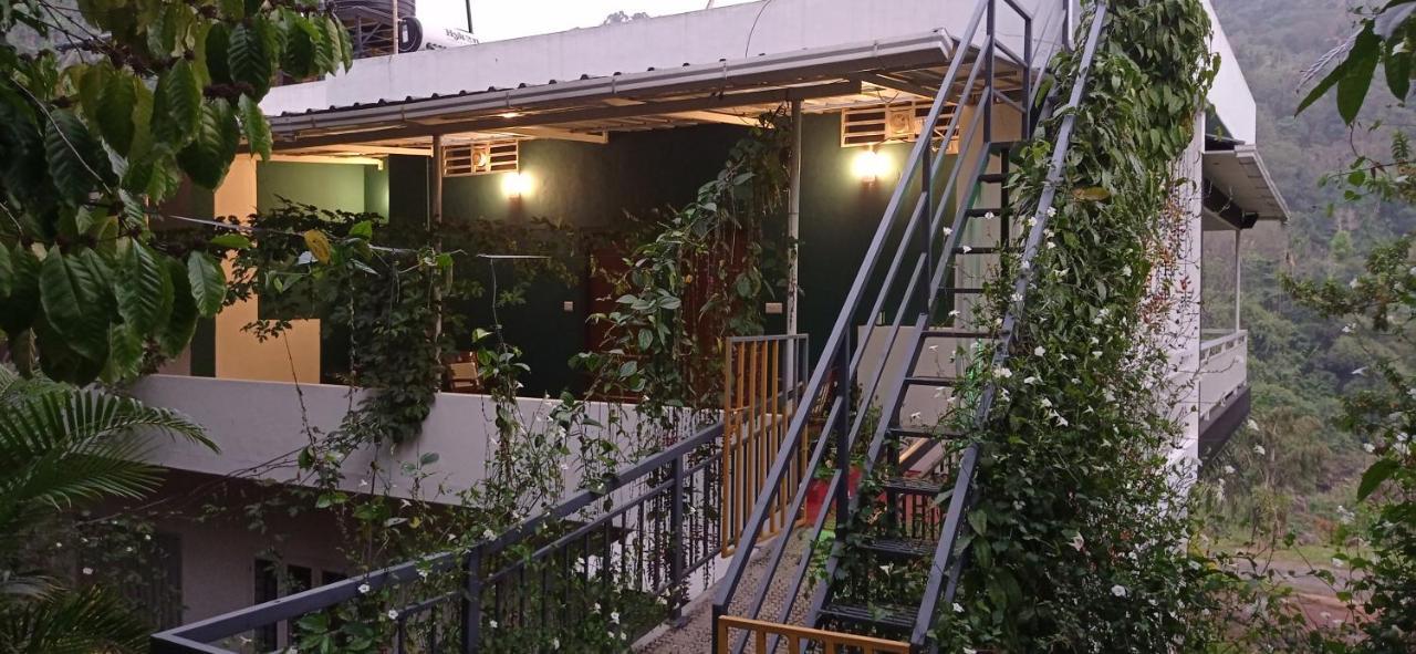 Riverbench Homestay Munnar, Anaviratty Exteriér fotografie