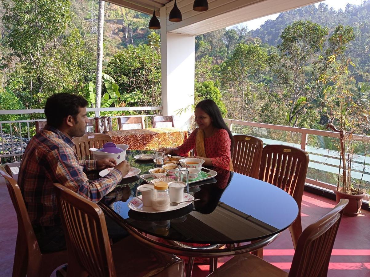 Riverbench Homestay Munnar, Anaviratty Exteriér fotografie